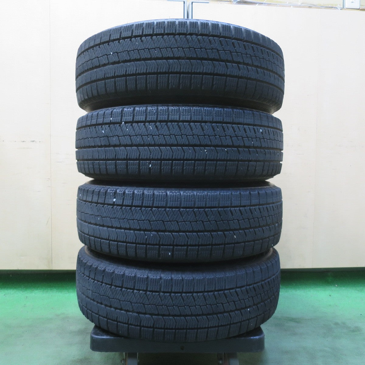 バリ溝!23年!8.5分★スタッドレス 185/65R15 ブリヂストン ブリザック VRX2 MANARAY SPORT マナレイ スポーツ 15インチ PCD114.3/5H★6051301イス