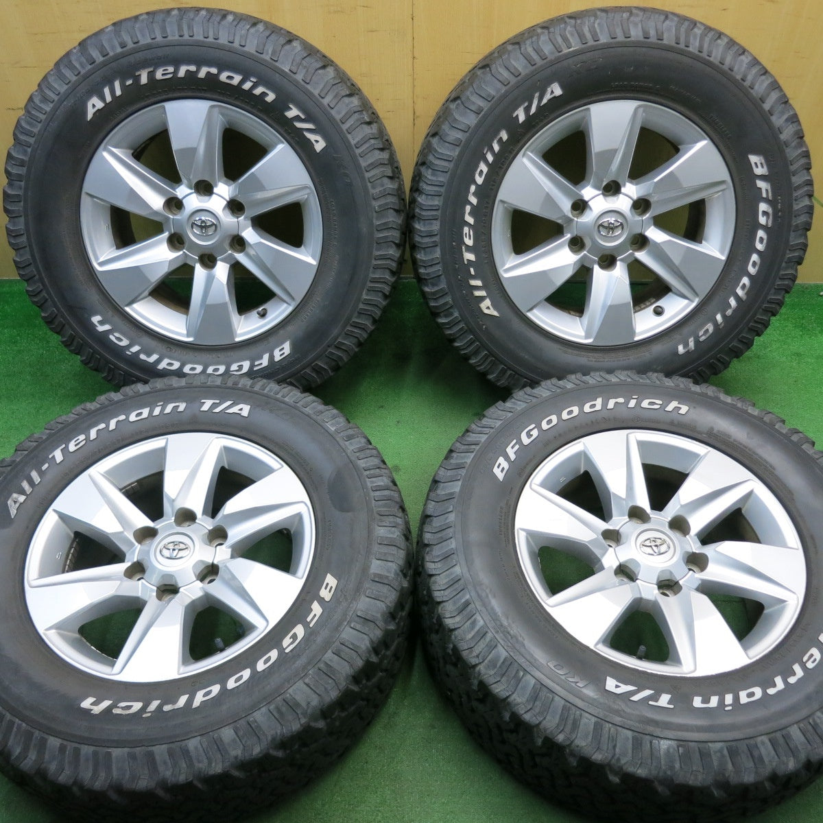 バリ溝!キレイ!8.5分★トヨタ 150系 ランクル プラド 純正 265/70R17 112/109R BFグッドリッチ All-Terrain T/A KO ホワイトレター 17インチ PCD139.7/6H★5051301NJノ