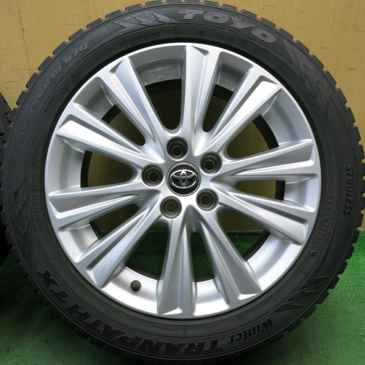 バリ溝!キレイ!9分★トヨタ 30系 アルファード ヴェルファイア 純正 235/50R18 スタッドレス トーヨー ウインター トランパス TX 18インチ PCD114.3/5H★5080201HAス