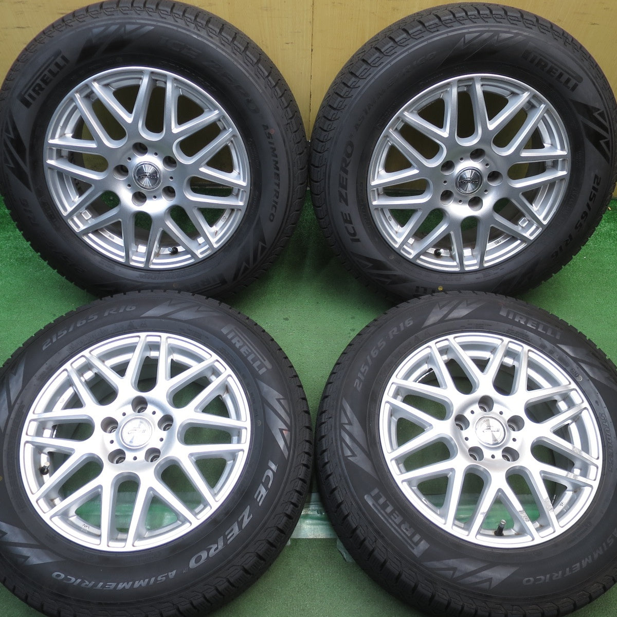 バリ溝!24年!9.5分以上◎スタッドレス 215/65R16 ピレリ アイスゼロ アシンメトリコ D.O.S. GaviaLⅡ DOS 16インチ PCD114.3/5H◎6100901NJス