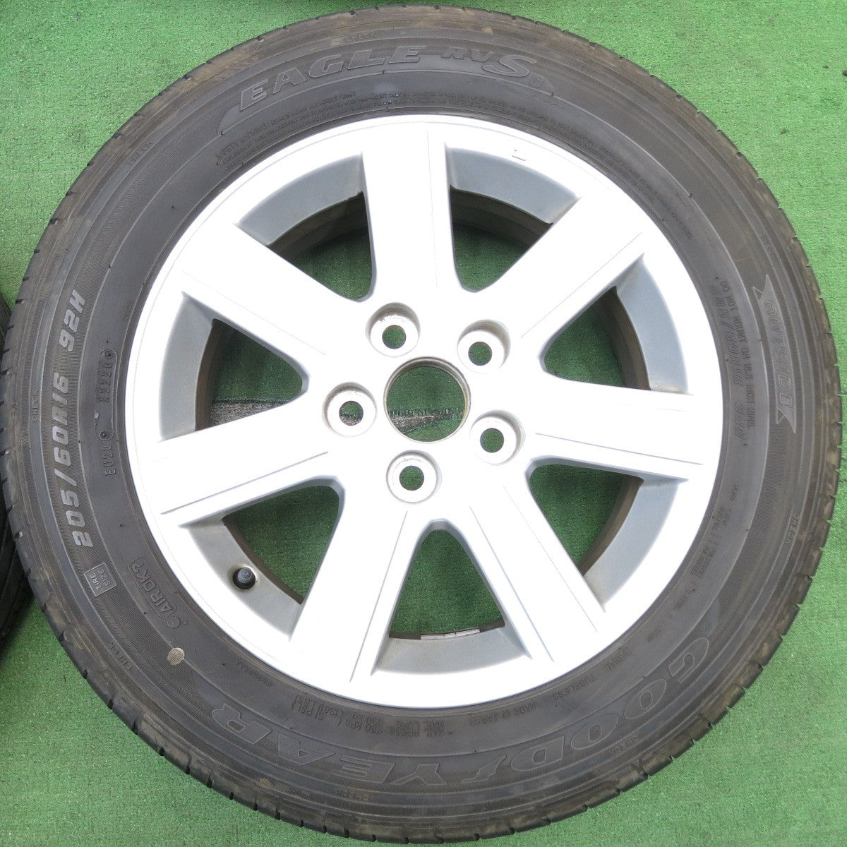 バリ溝!キレイ!9分★トヨタ 70系 ヴォクシー ノア 純正 205/60R16 トーヨー SD-7 グッドイヤー イーグル RVS 16インチ PCD114.3/5H★5061203AKノ