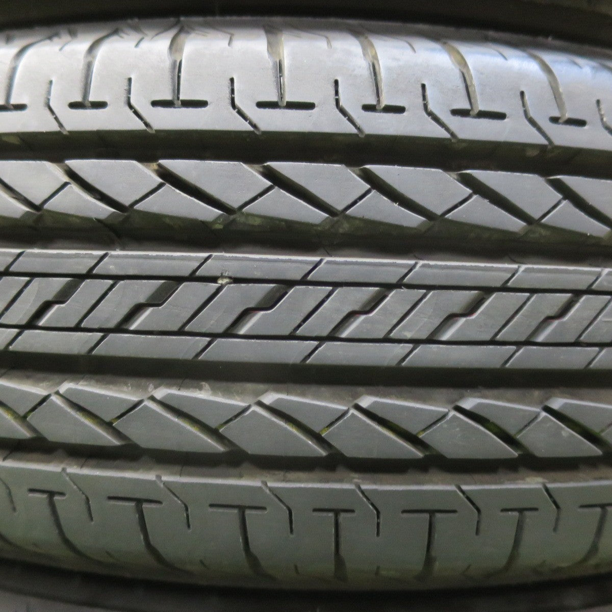 バリ溝!25年!9.5分以上★ジムニー 等 175/80R16 ブリヂストン デューラー H/L 852 DUELER 16インチ タイヤ★5120204イノタ