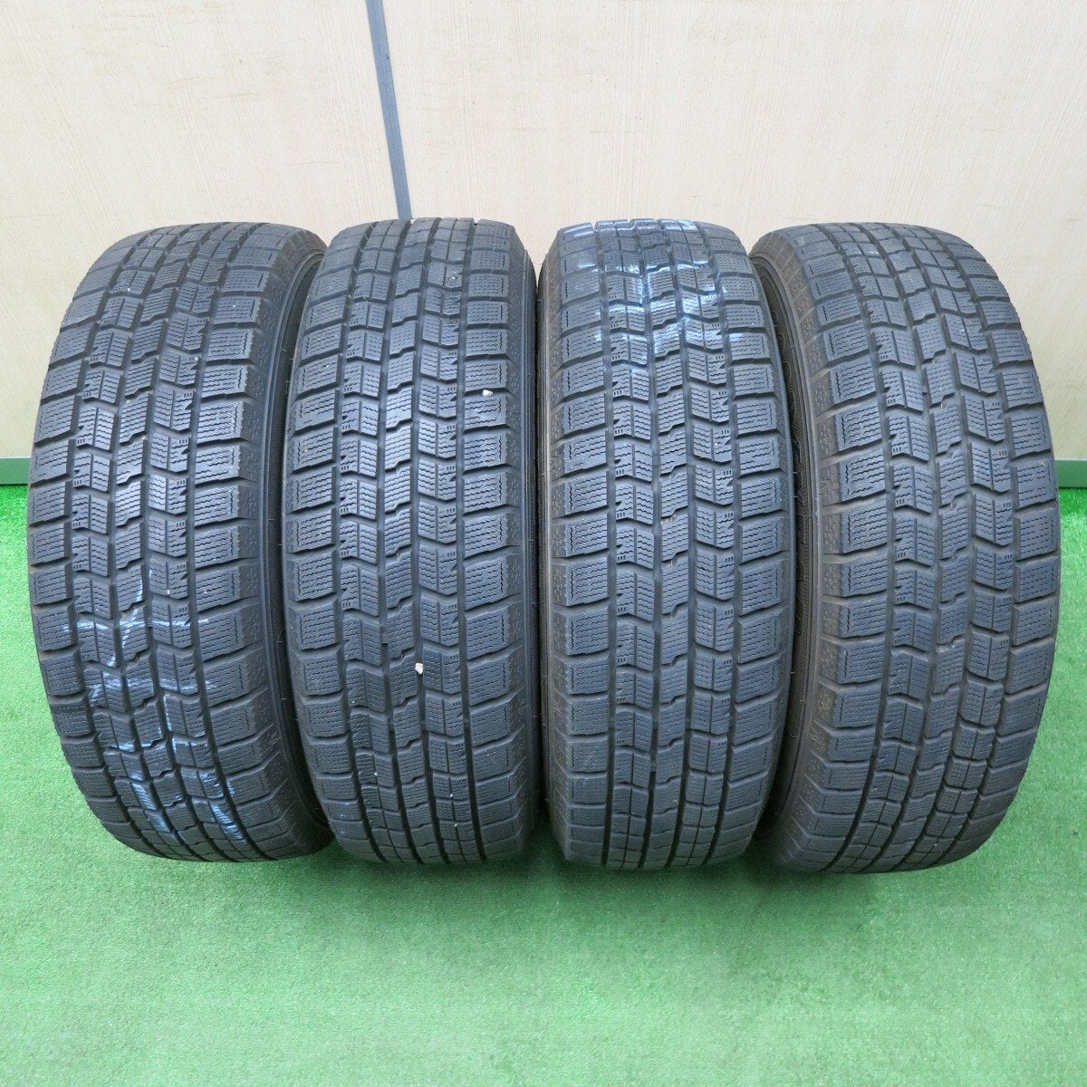 バリ溝!21年!キレイ!9.5分★LOXARNY SPORT BADX 195/65R16 スタッドレス グッドイヤー アイスナビ7 ロクサーニ 16インチ PCD100/4H★4122906NJス