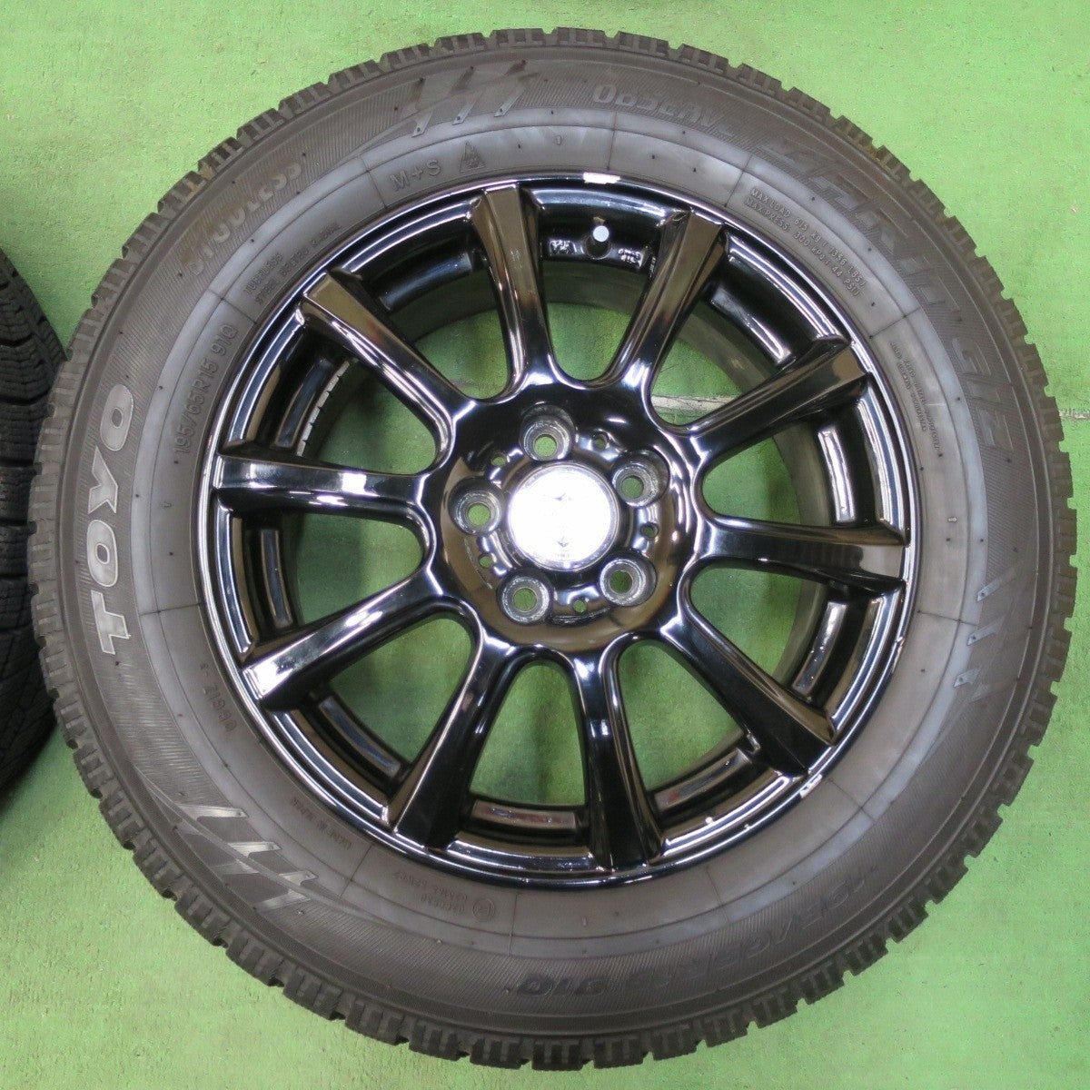 バリ溝!9.5分★プリウス 等 195/65R15 スタッドレス ナンカン アイスアクティバ AW-1 トーヨー オブザーブ ガリット GIZ JOKER 15インチ PCD100/5H★5011806イス