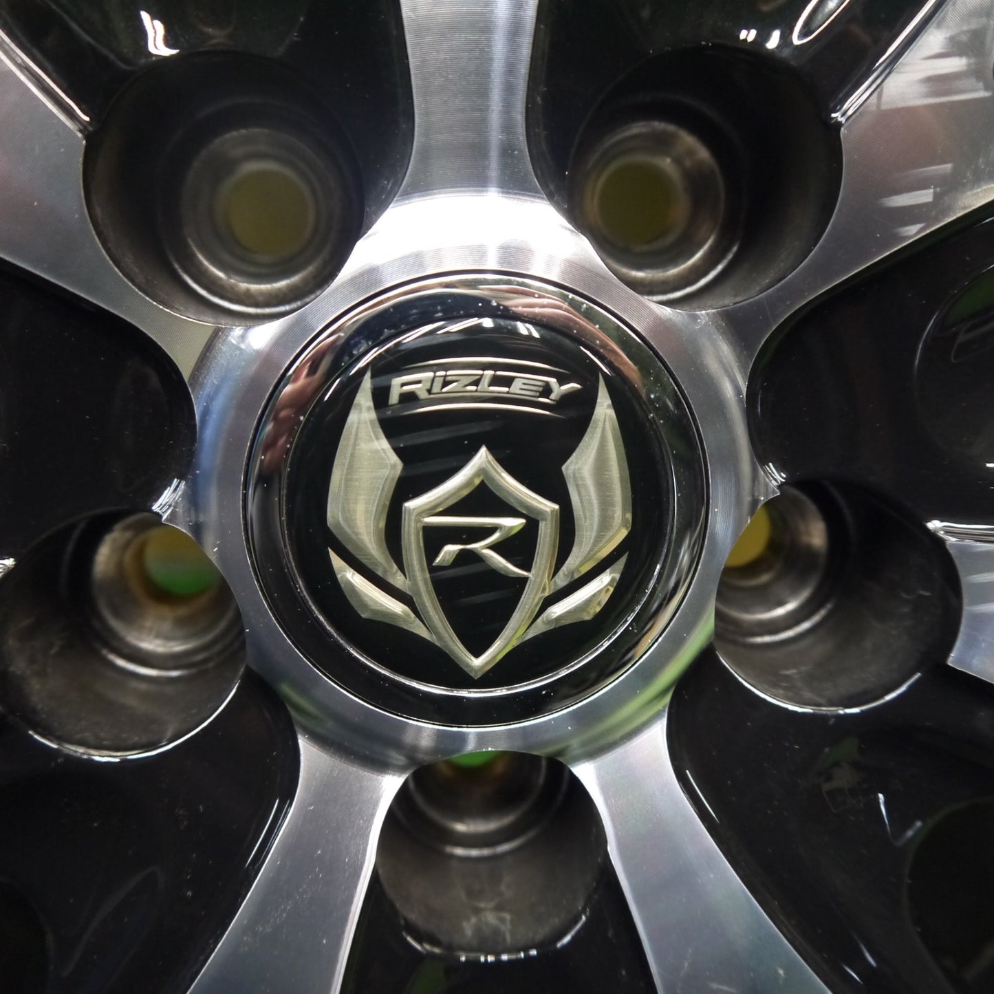 超バリ溝!22年!キレイ!ほぼ10分★プリウス 等 195/65R15 スタッドレス ダンロップ ウインターマックス WM02 RiZLEY ライツレー 15インチ PCD100/5H★5041608Hス