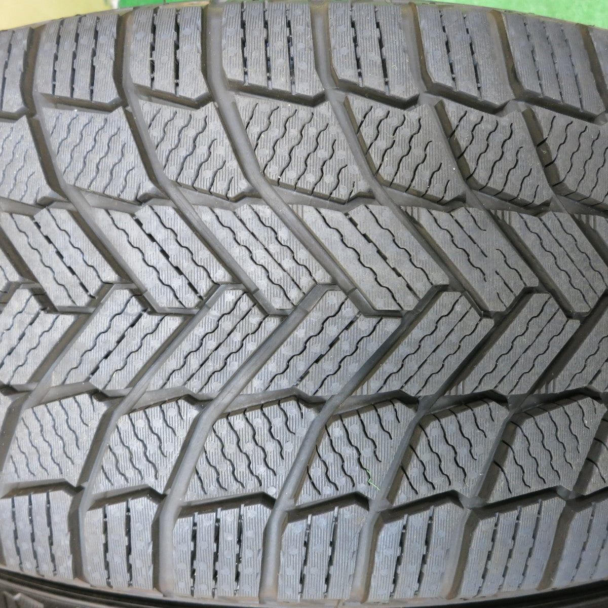 タイヤほぼ未使用!24年!キレイ!センサー付★レクサス NX バージョンL 純正 235/50R20 スタッドレス ミシュラン X-ICE SNOW SUV ZP 20インチ PCD114.3/5H★5050212HAス