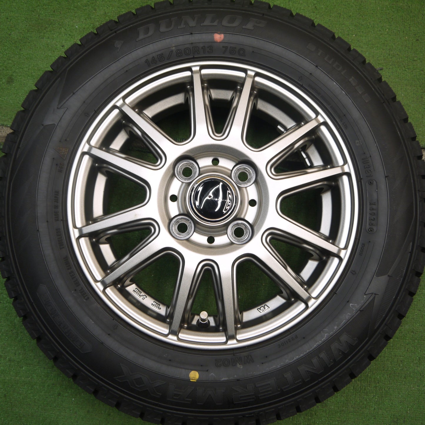 バリ溝!24年!キレイ!ほぼ10分★スタッドレス 145/80R13 ダンロップ ウインターマックス WM02 VEMOTION Vエモーション 13インチ PCD100/4H★5071802Hス