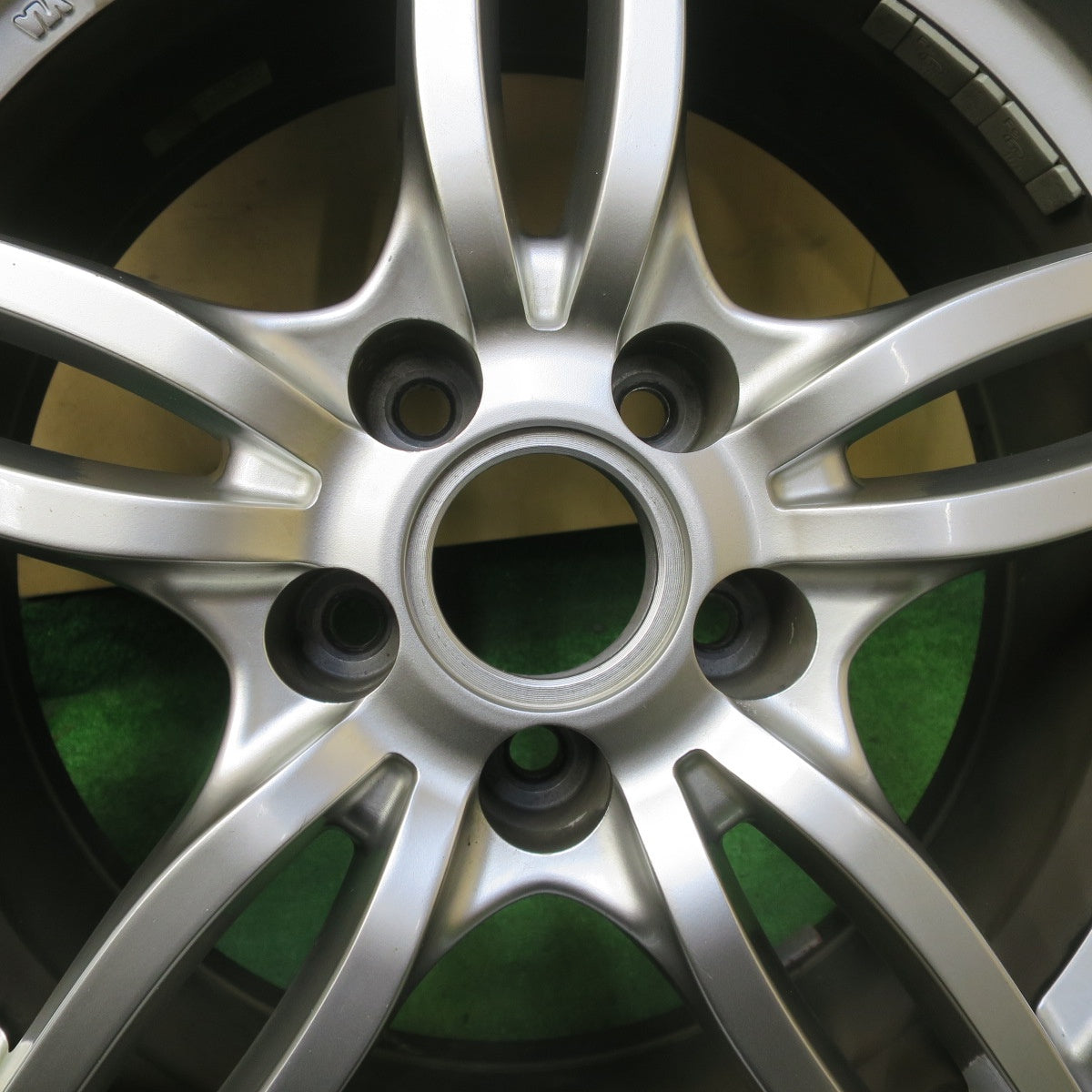4本価格★ワーゲン 等 SPORTECHNIC 235/55R17 スタッドレス ミシュラン X-ICE XI3 スポーツテクニック 17インチ PCD112/5H★5070604イス