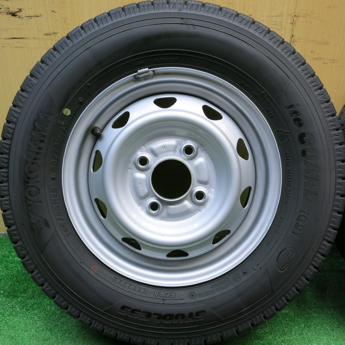 バリ溝!23年!キレイ!9.5分★スタッドレス 145/80R12 80/78N ヨコハマ アイスガード iG91 スチール ホイール 12インチ PCD100/4H★5060709HAス