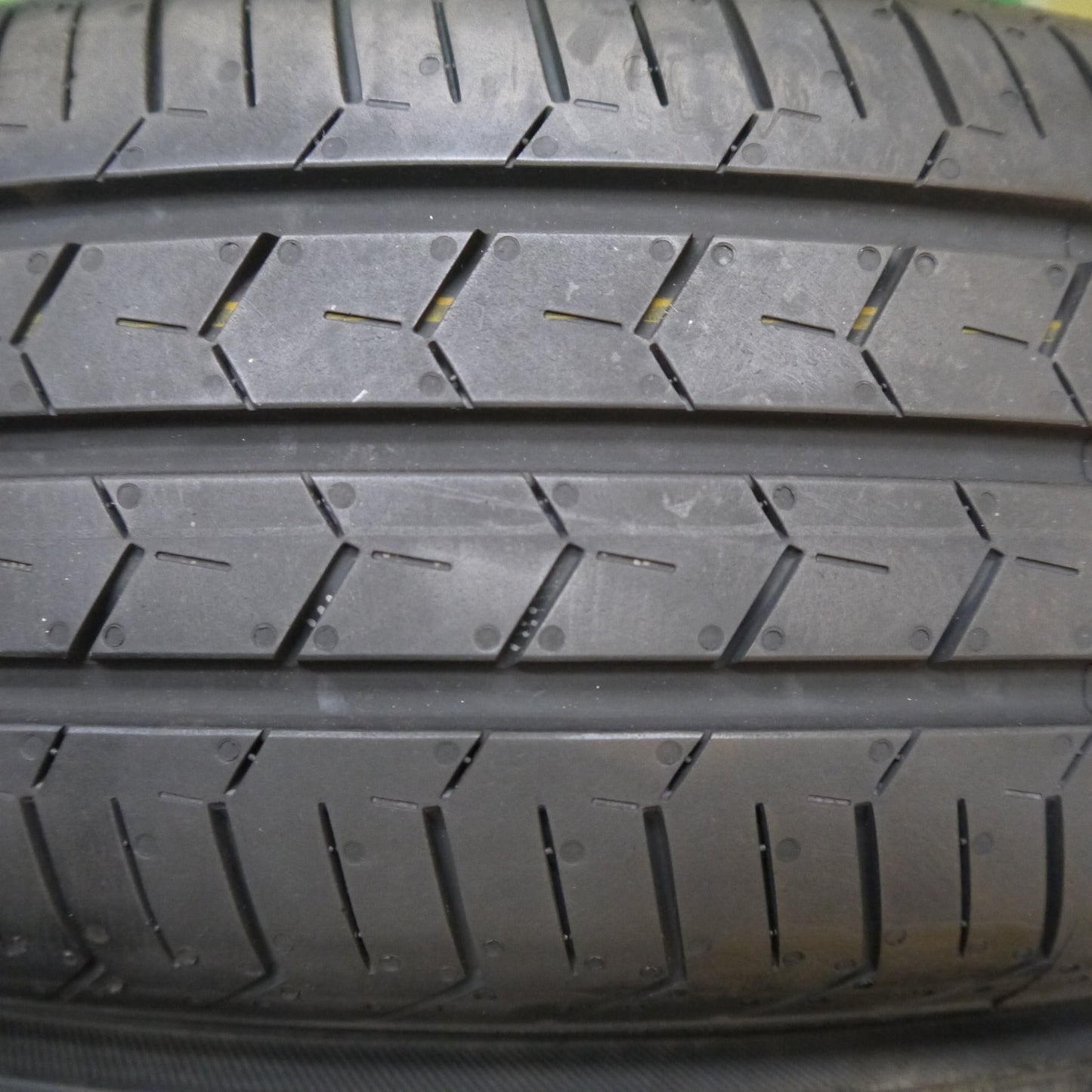 新車外し!25年★165/65R15 ヨコハマ BluEarth-FE AE30 ブルーアース タイヤ 15インチ タフト デリカ D:2 ソリオ 等★5120502Hノタ