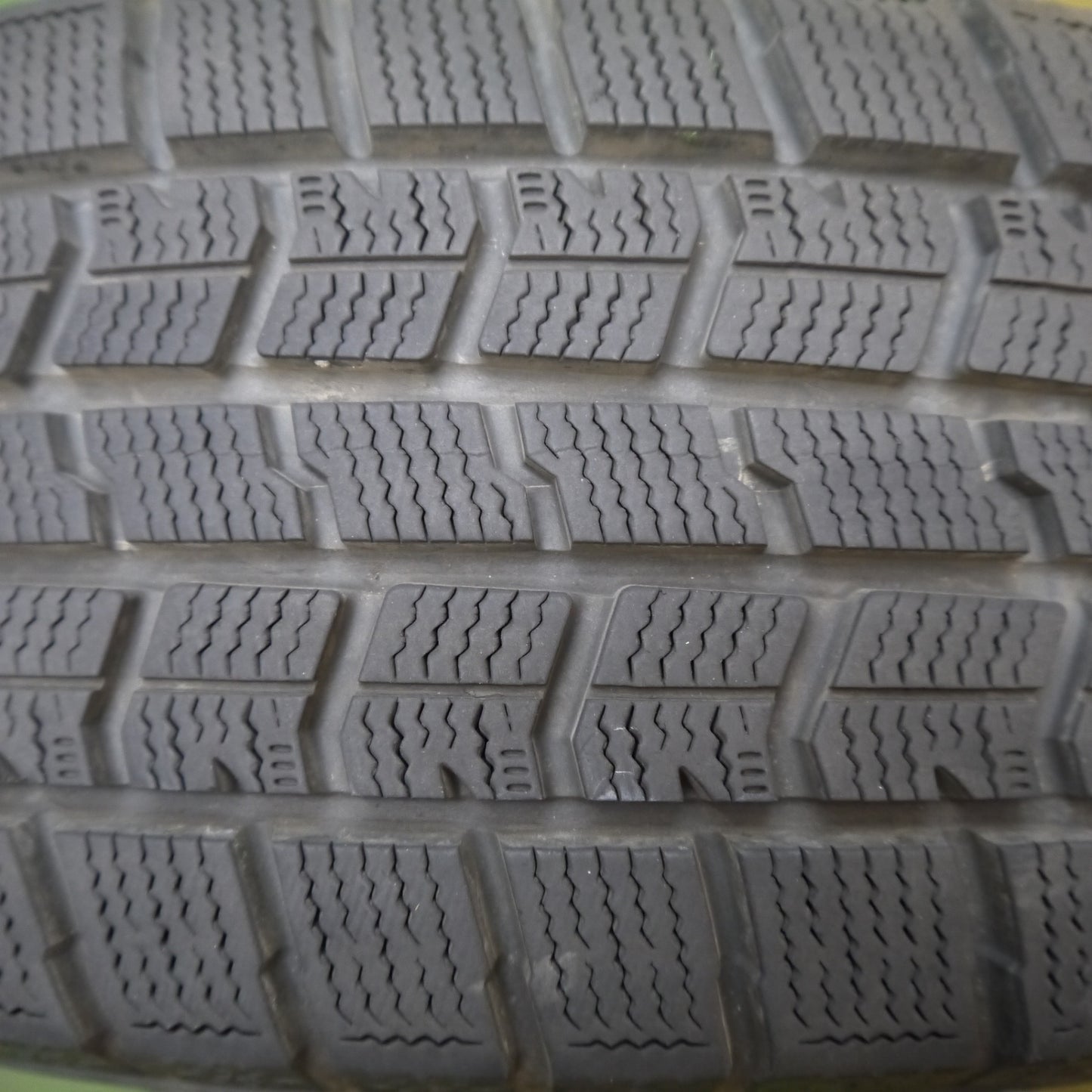 バリ溝!21年!キレイ!9分!1本★スタッドレス 195/65R15 グッドイヤー アイスナビ7 JOKER ジョーカー 15インチ PCD114.3/5H★5060608Hス