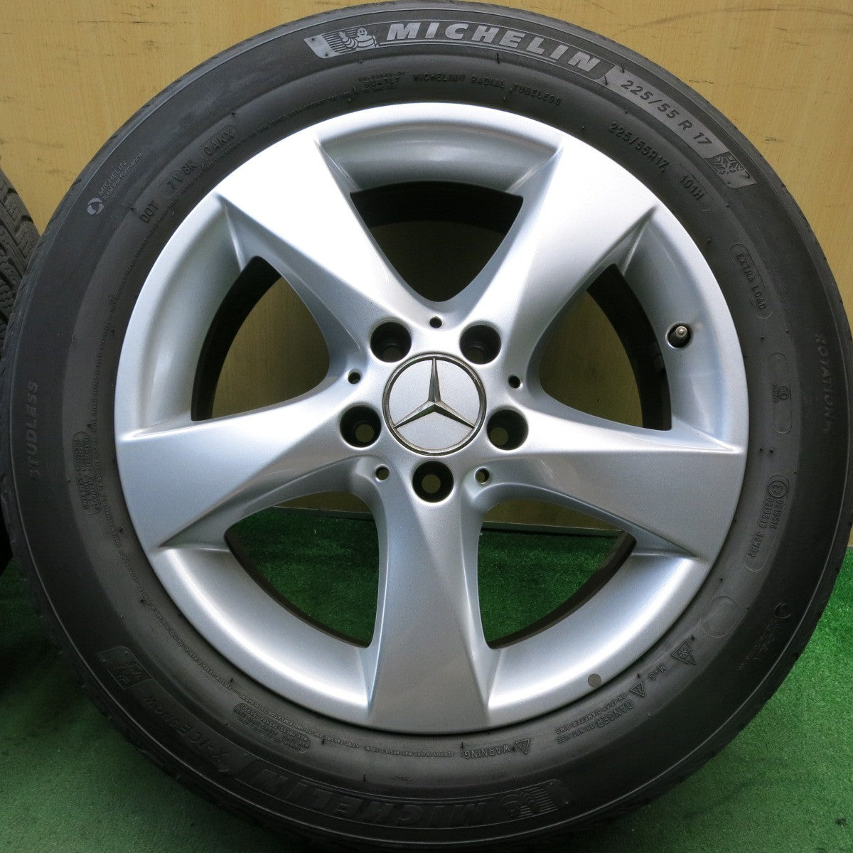 キレイ★ベンツ W447 Vクラス 純正 225/55R17 スタッドレス ミシュラン X-ICE SNOW 17インチ PCD112/5H★5080307HAス