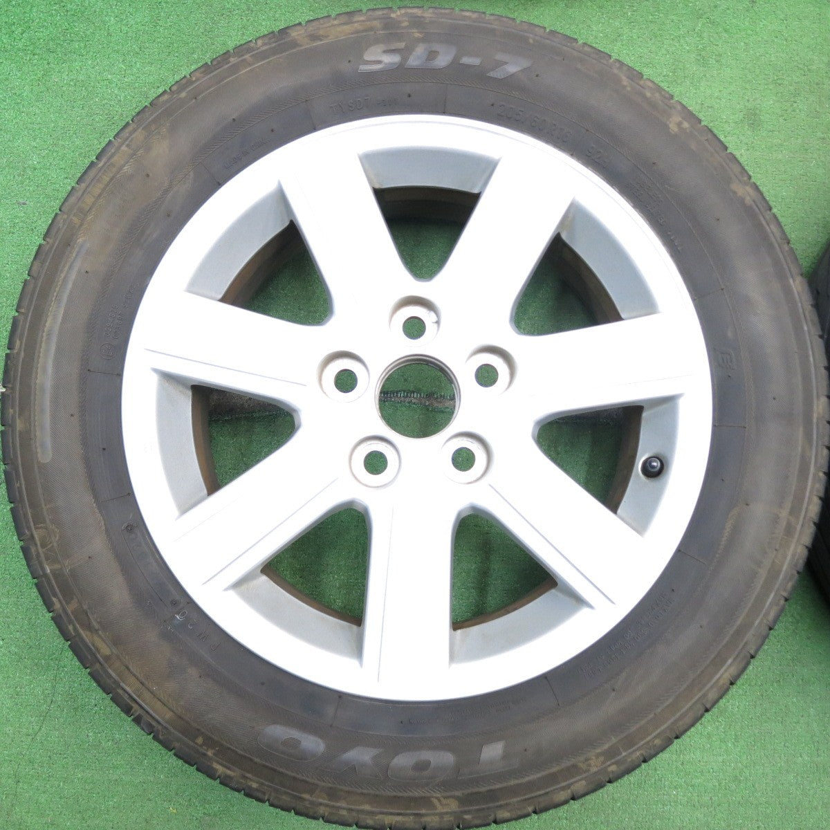 バリ溝!キレイ!9分★トヨタ 70系 ヴォクシー ノア 純正 205/60R16 トーヨー SD-7 グッドイヤー イーグル RVS 16インチ PCD114.3/5H★5061203AKノ