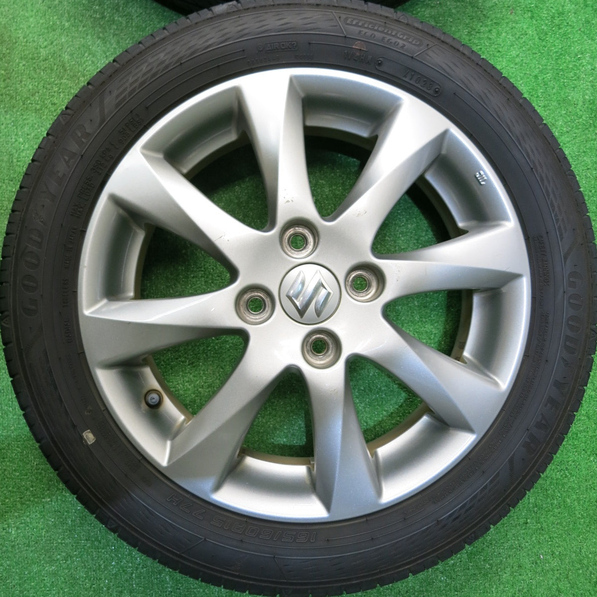 バリ溝!23年!8.5分★スズキ ソリオ 純正 165/60R15 グッドイヤー EfficientGrip ECO EG02 15インチ PCD100/4H★5062708HAノ