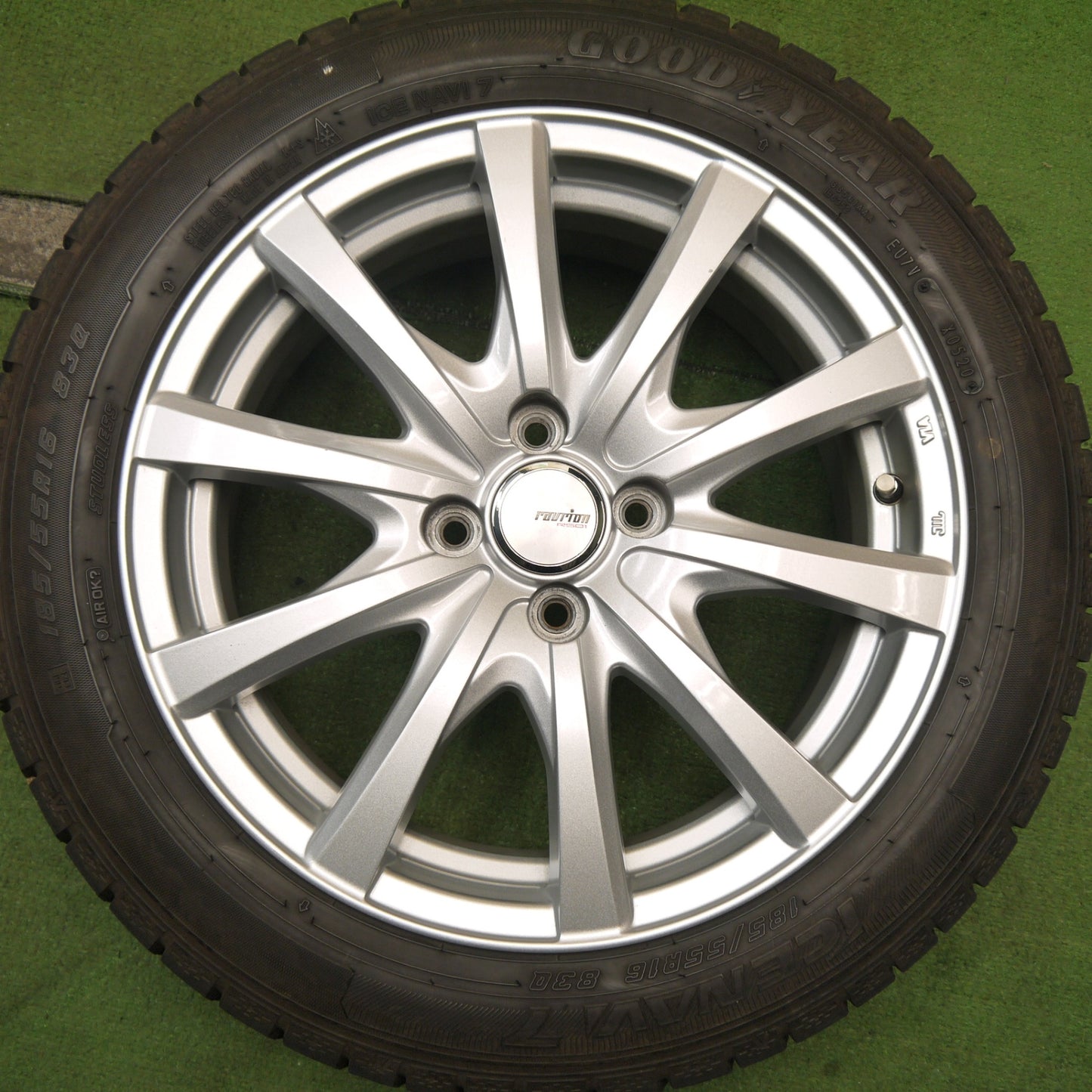 バリ溝!キレイ!9.5分★スタッドレス 185/55R16 グッドイヤー アイスナビ7 ravrion RS01 ラブリオン 16インチ PCD100/4H★5052607Hス