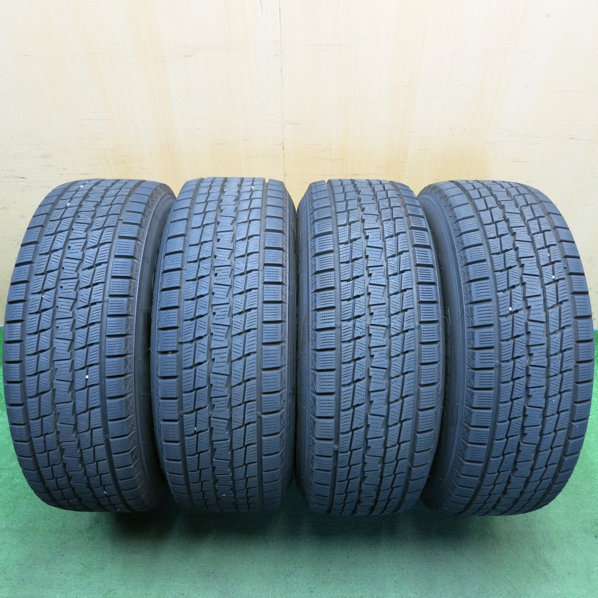 バリ溝!24年!キレイ!9.5分以上◎スタッドレス 265/65R17 グッドイヤー アイスナビ SUV D.O.S. DOS 社外 アルミ 17インチ PCD139.7/6H◎6090611HAス