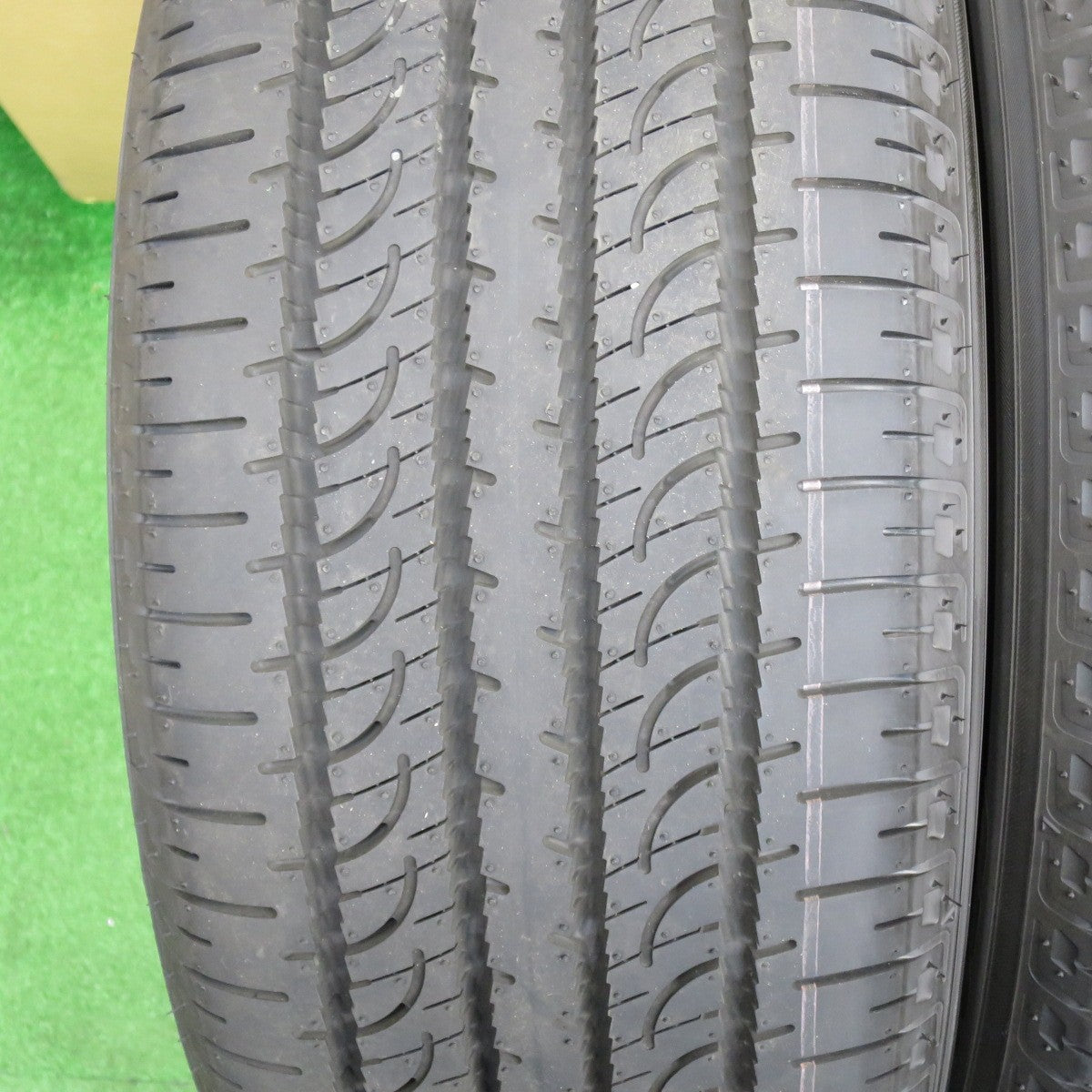 新車外し!26年★225/55R18 ヨコハマ ジオランダー SUV G055 G055E タイヤ 18インチ フォレスター デリカ D:5 エルグランド 等★6042201NKノタ
