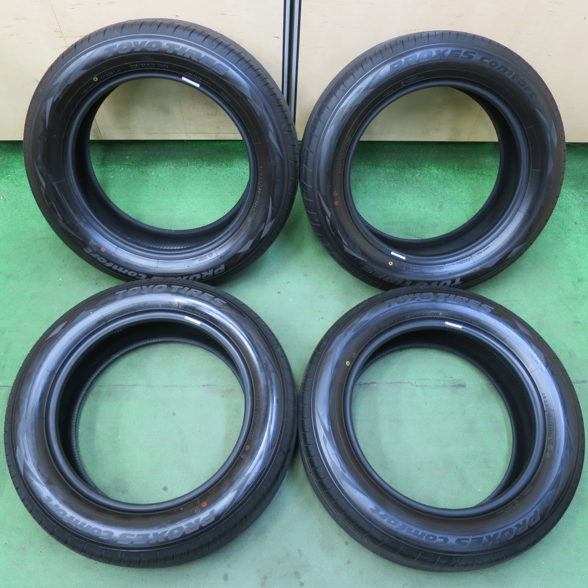 新車外し!25年★225/60R18 トーヨー プロクセス Comfort コンフォート 18インチ タイヤ 40系 アルファード ハリアー RAV4 等★5063008イノタ