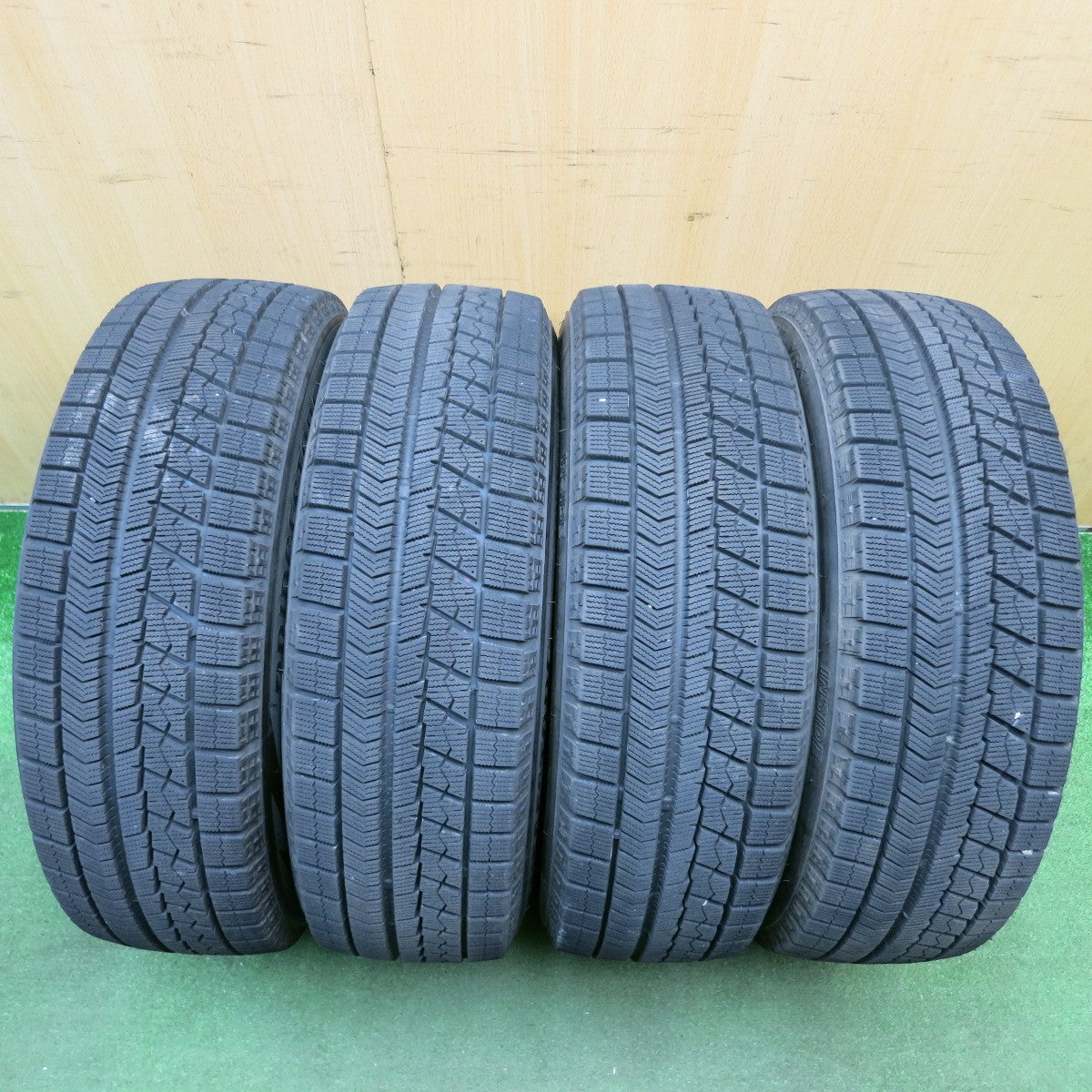バリ溝!キレイ!9.5分★スタッドレス 185/65R15 ブリヂストン ブリザック VRX TEAD テッド 15インチ PCD100/4H★6031517HAス