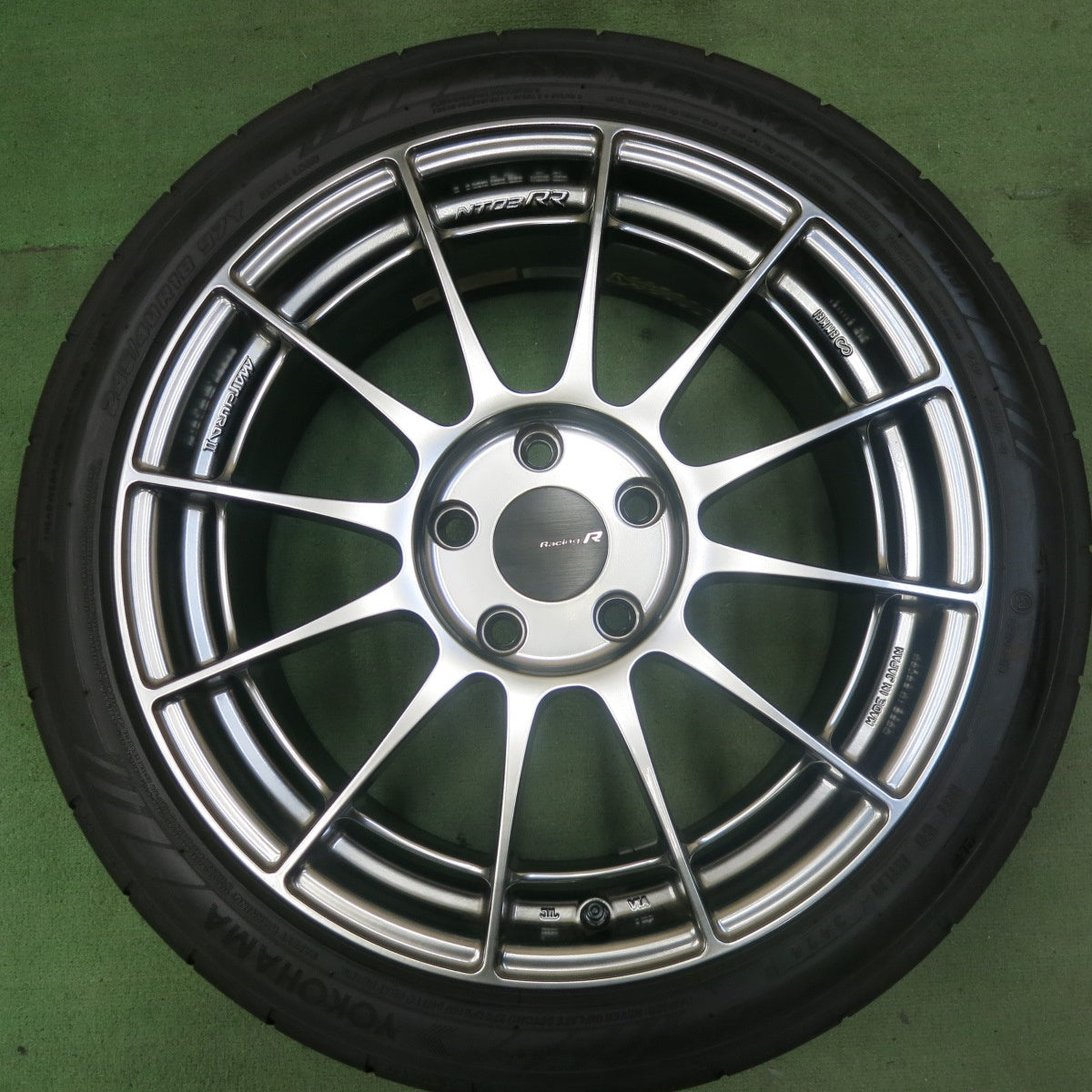 バリ溝!24年!キレイ!9.5分★シビック タイプR 等 ENKEI NT03RR 245/40R18 ヨコハマ アドバン APEX V601 18インチ エンケイ PCD120/5H★5092703SKノ