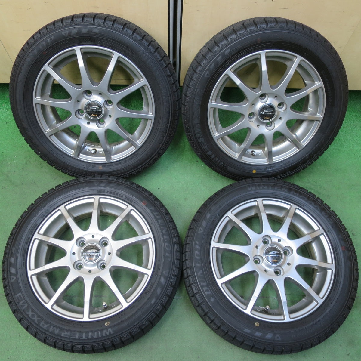 バリ溝!23年!9.5分以上★スタッドレス 155/65R14 ダンロップ ウインターマックス03 SCHNEIDER ATECH シュナイダー 14インチ PCD100/4H★5072406イス
