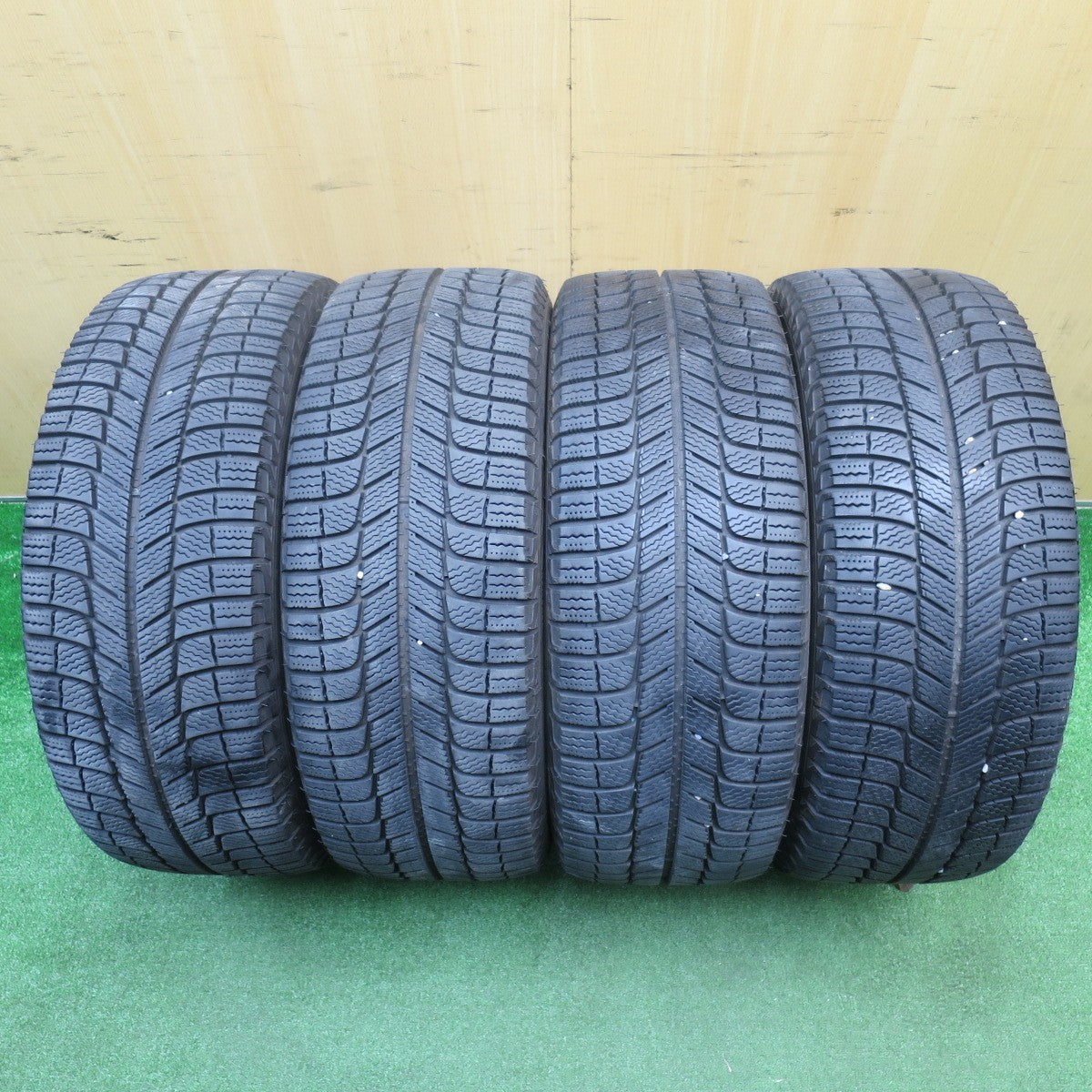 バリ溝!9分★トヨタ ブレイド 純正 215/45R17 スタッドレス ミシュラン X-ICE XI3 17インチ PCD114.3/5H★5112103NJス