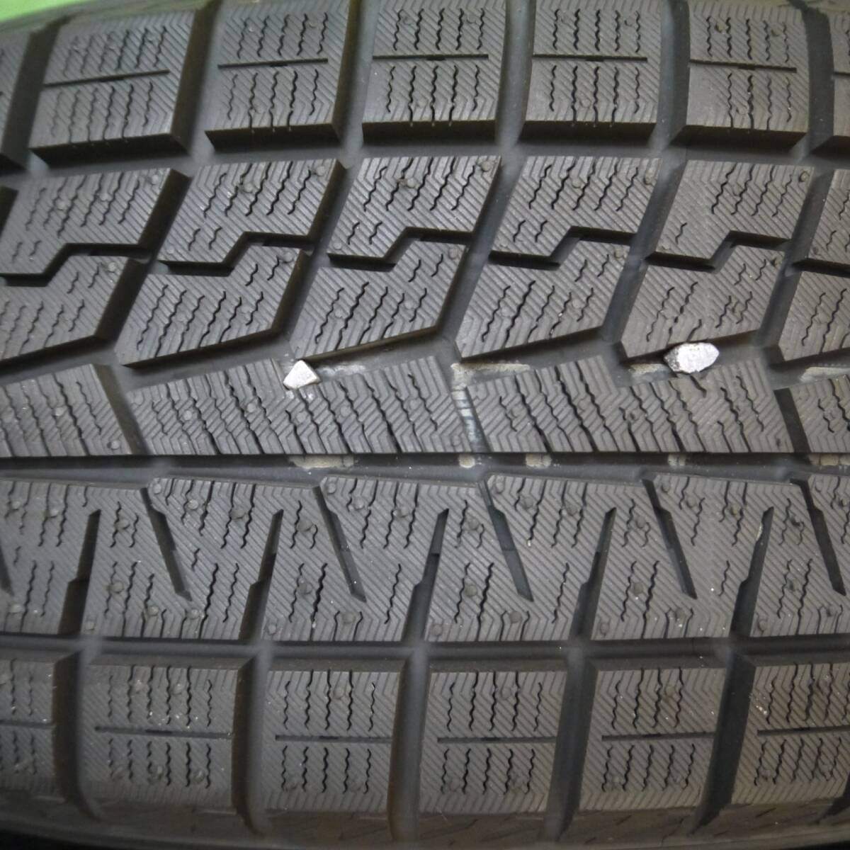 タイヤほぼ未使用!キレイ!23年★スタッドレス 185/60R15 ヨコハマ アイスガード iG70 LAYCEA レイシア 15インチ PCD100/4H★5011413Hス