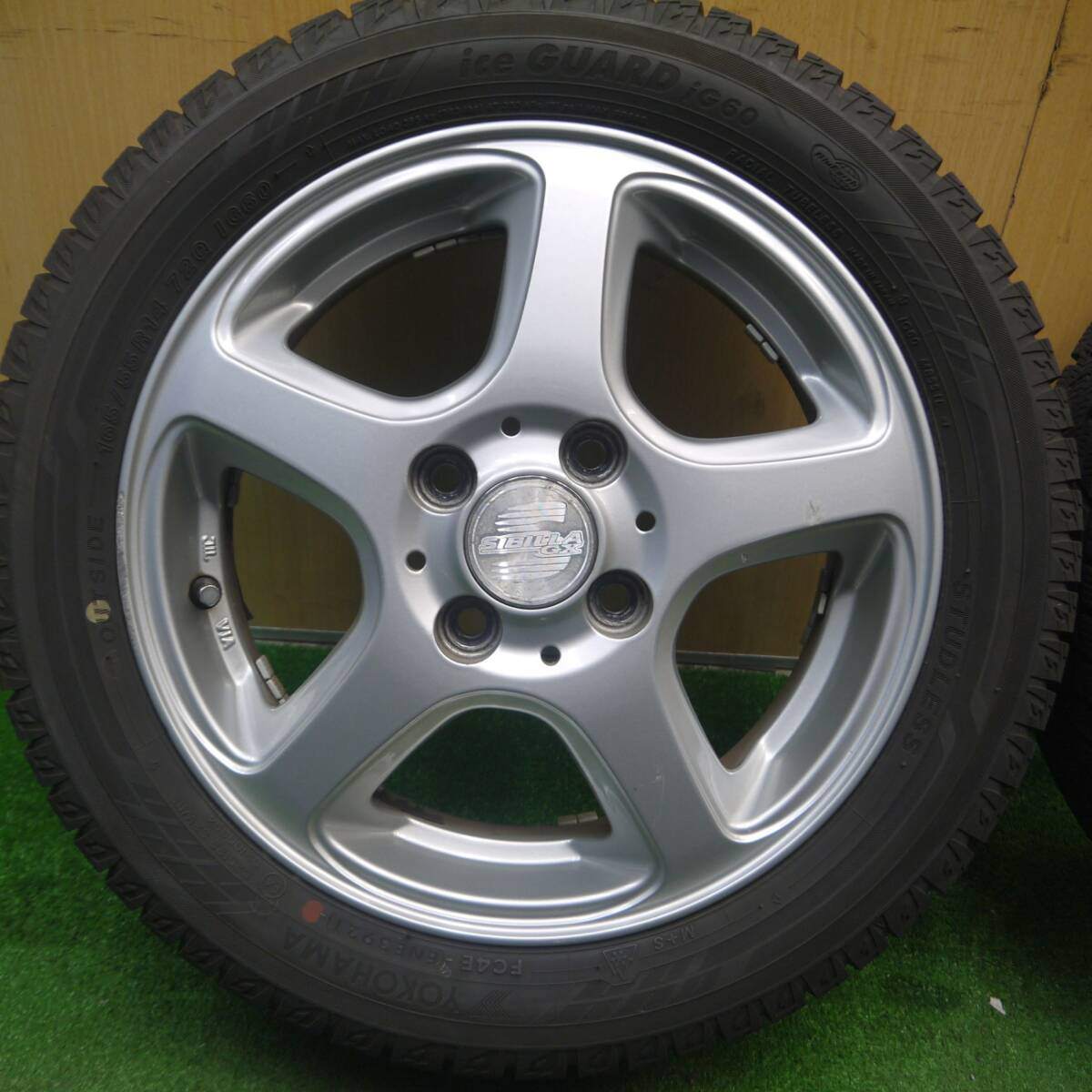 バリ溝!21年!キレイ!9分★スタッドレス 165/55R14 ヨコハマ アイスガード iG60 SIBILLA GX シビラ ワゴンR タント スペーシア 等 軽自動車 PCD100/4H★5021704Hス