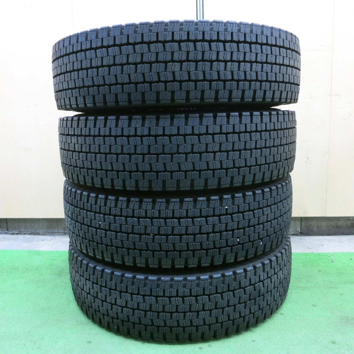 4本 21年★トラック 225/80R17.5 123/122L スタッドレス ダンロップ SP001 TOPY スチール 135-9CS PCD222.25/6H★5021902ナス
