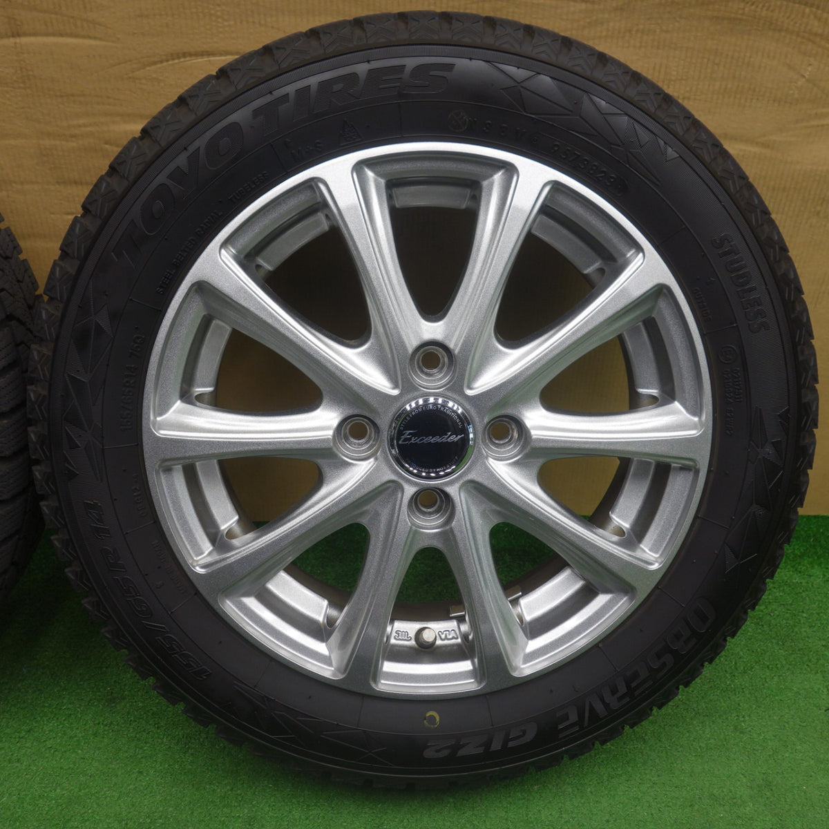 バリ溝!23年!キレイ!9.5分◎スタッドレス 155/65R14 トーヨー オブザーブ GIZ2 Exceeder エクシーダー 14インチ PCD100/4H◎6081002KTス