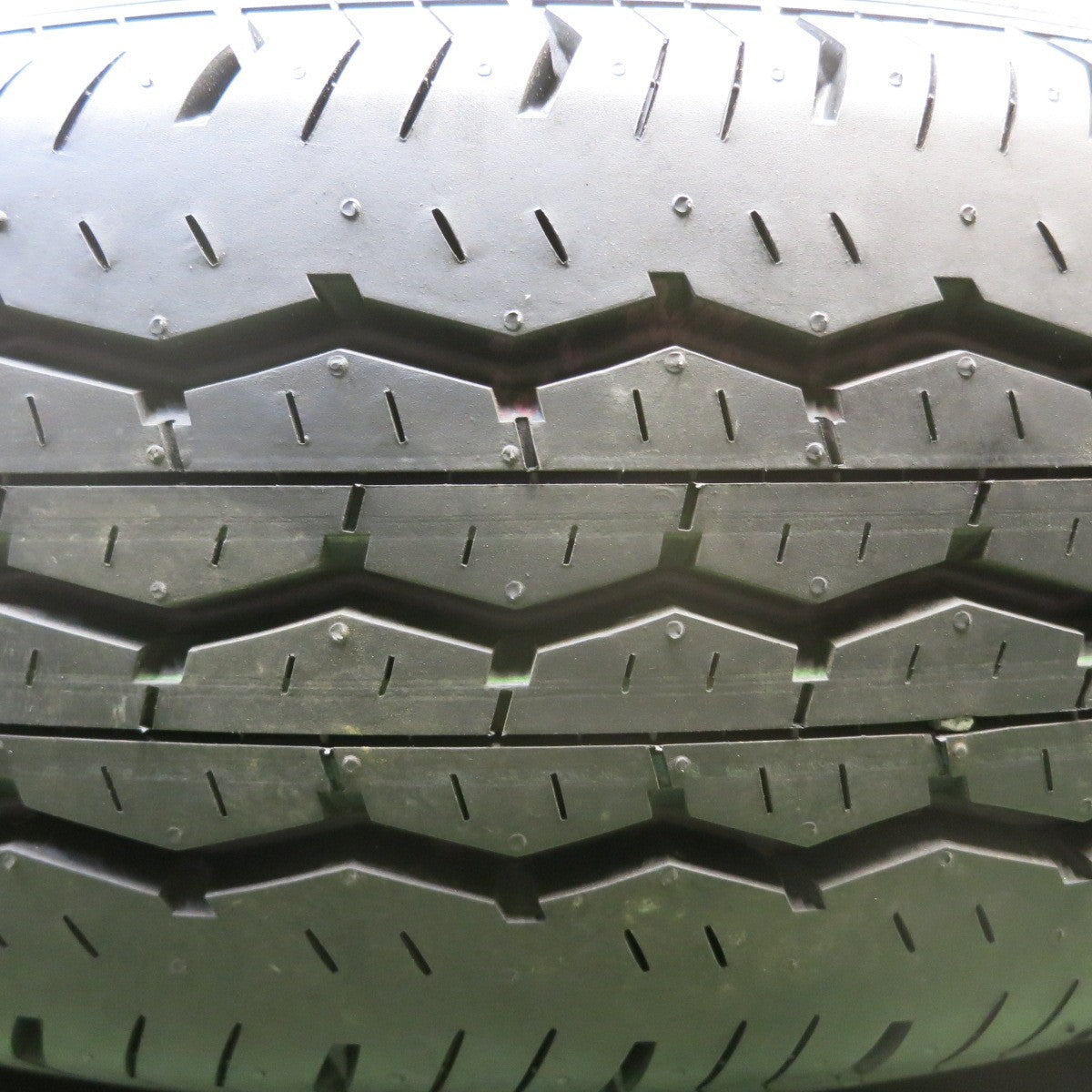 ほぼ未使用!22年!キレイ★トヨタ 200系 ハイエース 純正 スチール 195/80R15 107/105N ブリヂストン エコピア RD613 15インチ PCD139.7/6H★5090407HAノ