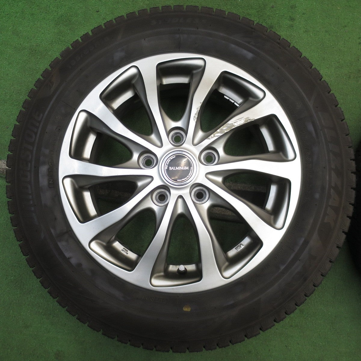 バリ溝!23年!キレイ!9分★スタッドレス 185/65R15 ブリヂストン ブリザック VRX3 BALMINUM バルミナ 15インチ PCD114.3/5H★5091905NJス