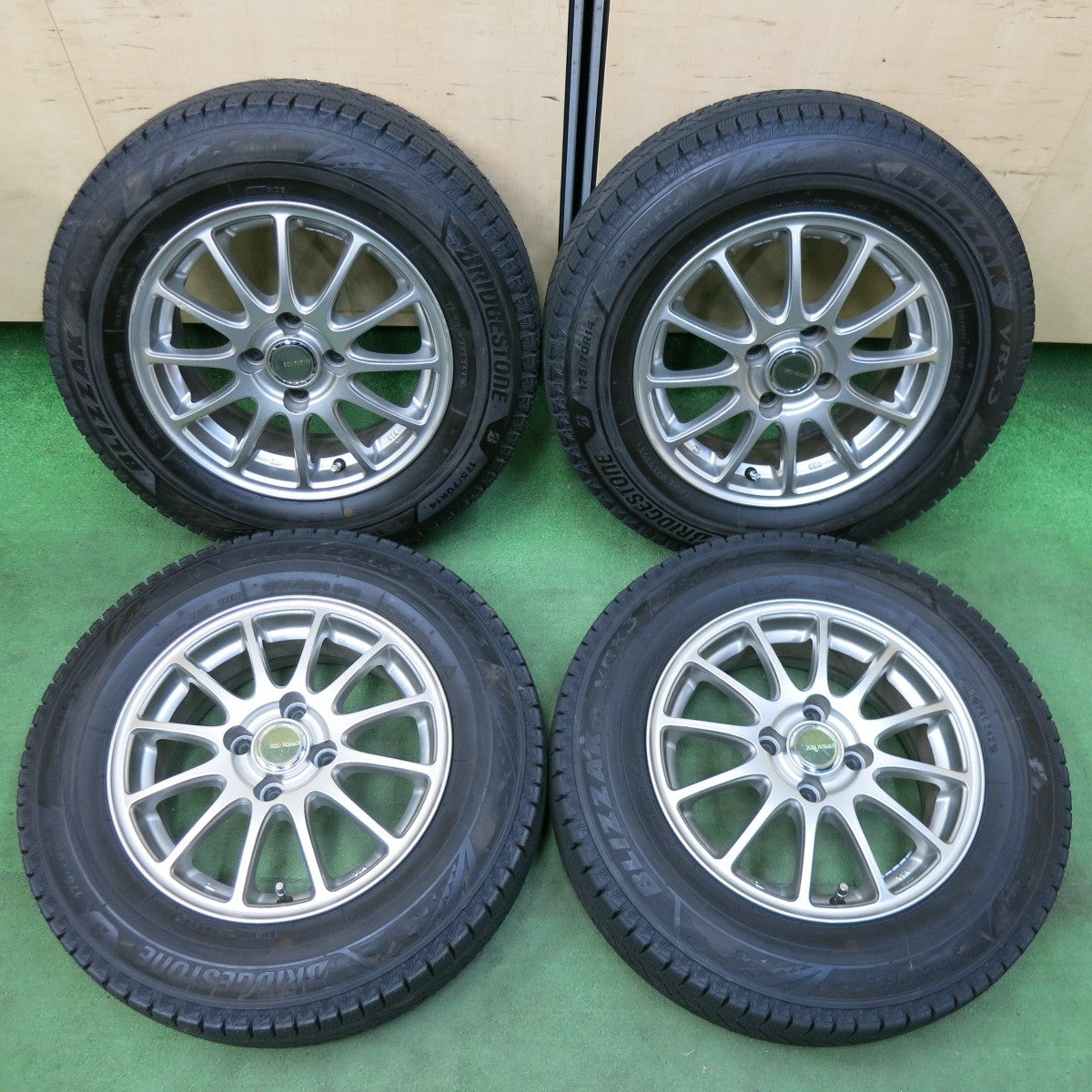 バリ溝!21年!キレイ!ほぼ10分★スタッドレス 175/70R14 ブリヂストン ブリザック VRX3 ECO FORME エコフォルム 14インチ PCD100/4H★4121809SYス