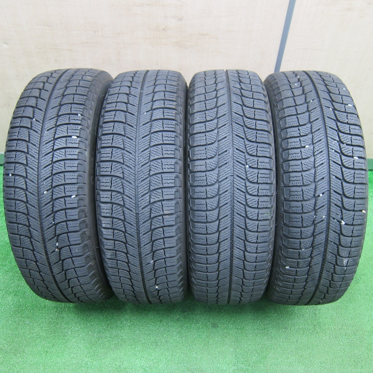 バリ溝!9.5分★スタッドレス 185/65R15 ミシュラン X-ICE3+ Exceeder エクシーダー 15インチ PCD100/4H★4121403TNス
