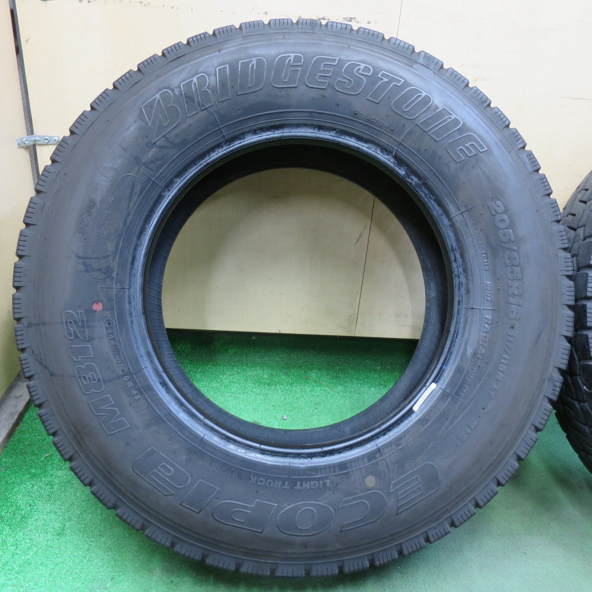 バリ溝!25年!8.5分!6本★トラック タイヤ 205/85R16 117/115N ブリヂストン エコピア M812 ミックス オールシーズン 16インチ★5102312イスタ