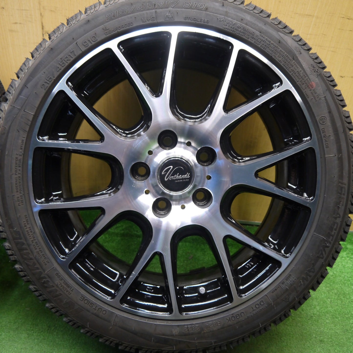 バリ溝!22年!9.5分以上★スタッドレス 215/45R17 ナンカン アイスアクティバ AW-1 Verthandi ヴェルザンディ ヴェルサンディ 17インチ PCD114.3/5H★5051206Hス