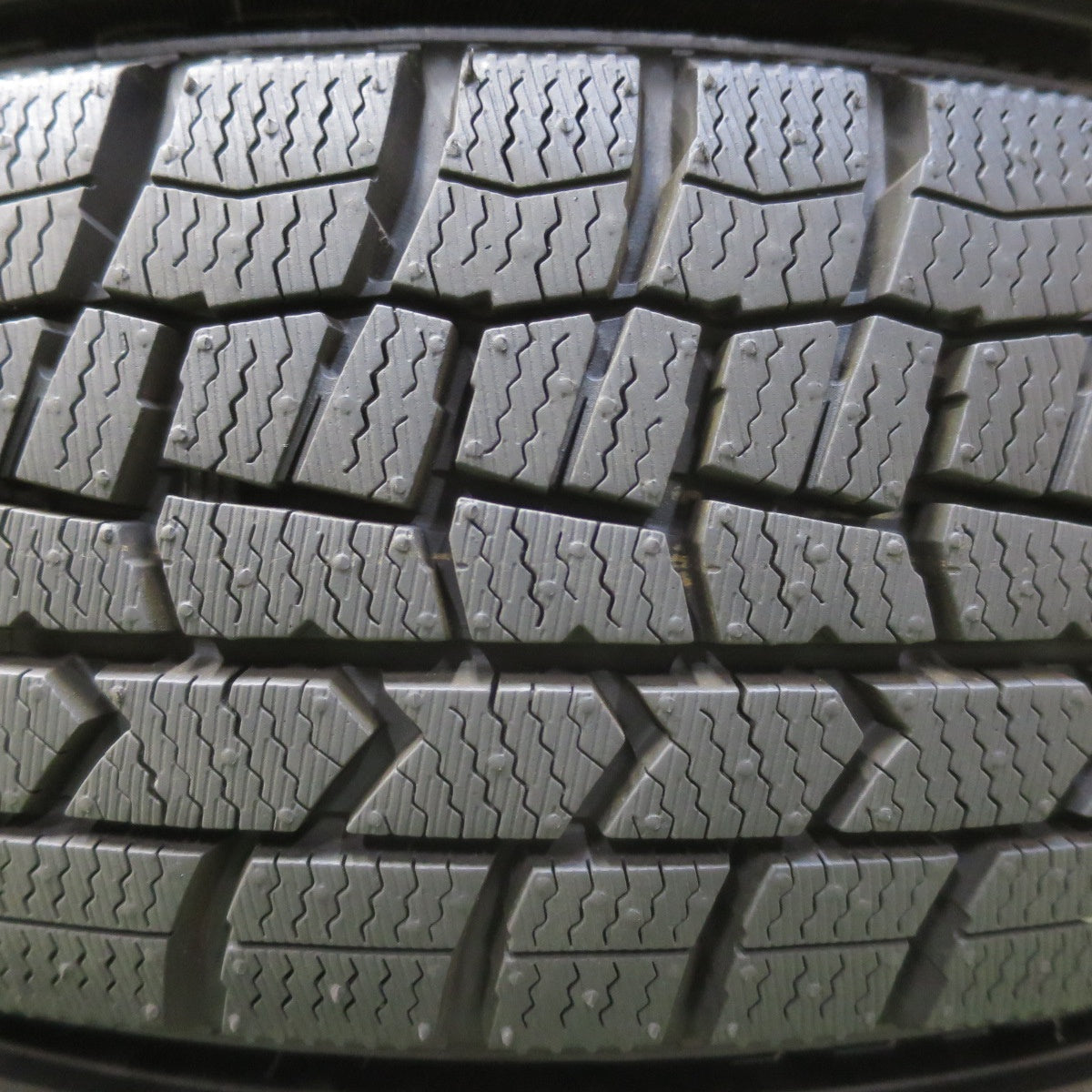 タイヤほぼ未使用!24年!キレイ★スタッドレス 155/65R14 ダンロップ ウインターマックス WM02 TOPY スチール 14インチ PCD100/4H★5072407イス