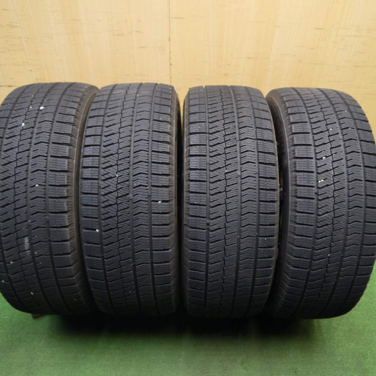 バリ溝!24年!キレイ!9.5分★スタッドレス 215/55R17 ブリヂストン ブリザック VRX2 SCHNEIDER ATECH シュナイダー 17インチ PCD114.3/5H★5031902Hス