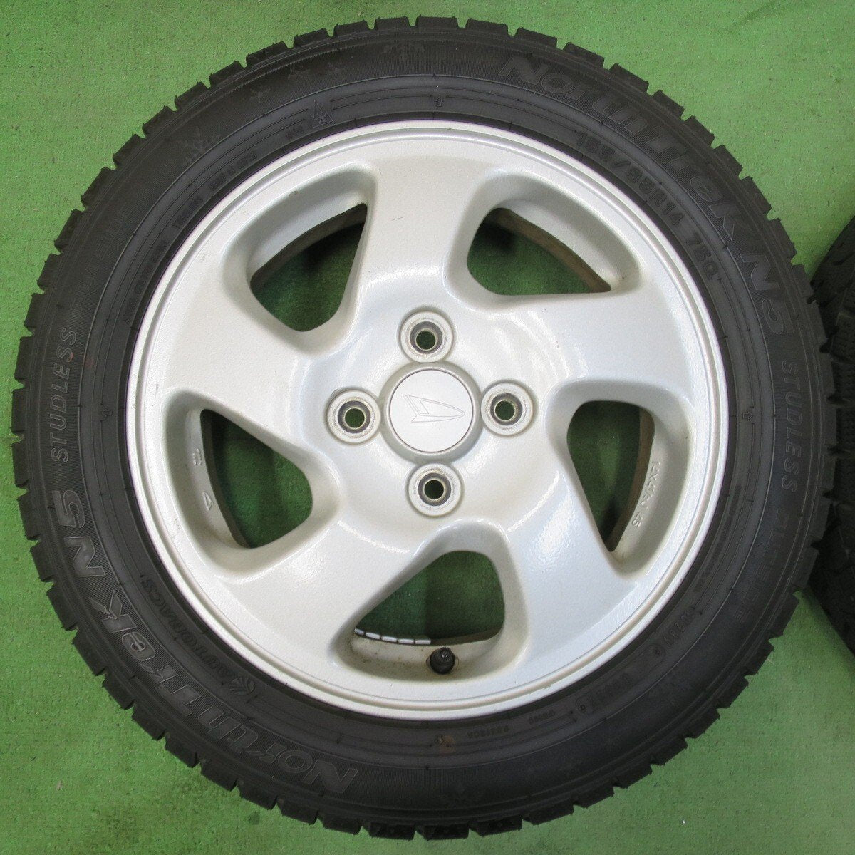 バリ溝!22年!ほぼ10分★ダイハツ ムーヴ 純正 155/65R14 スタッドレス オートバックス ノーストレック N5 14インチ PCD100/4H★5021112イス