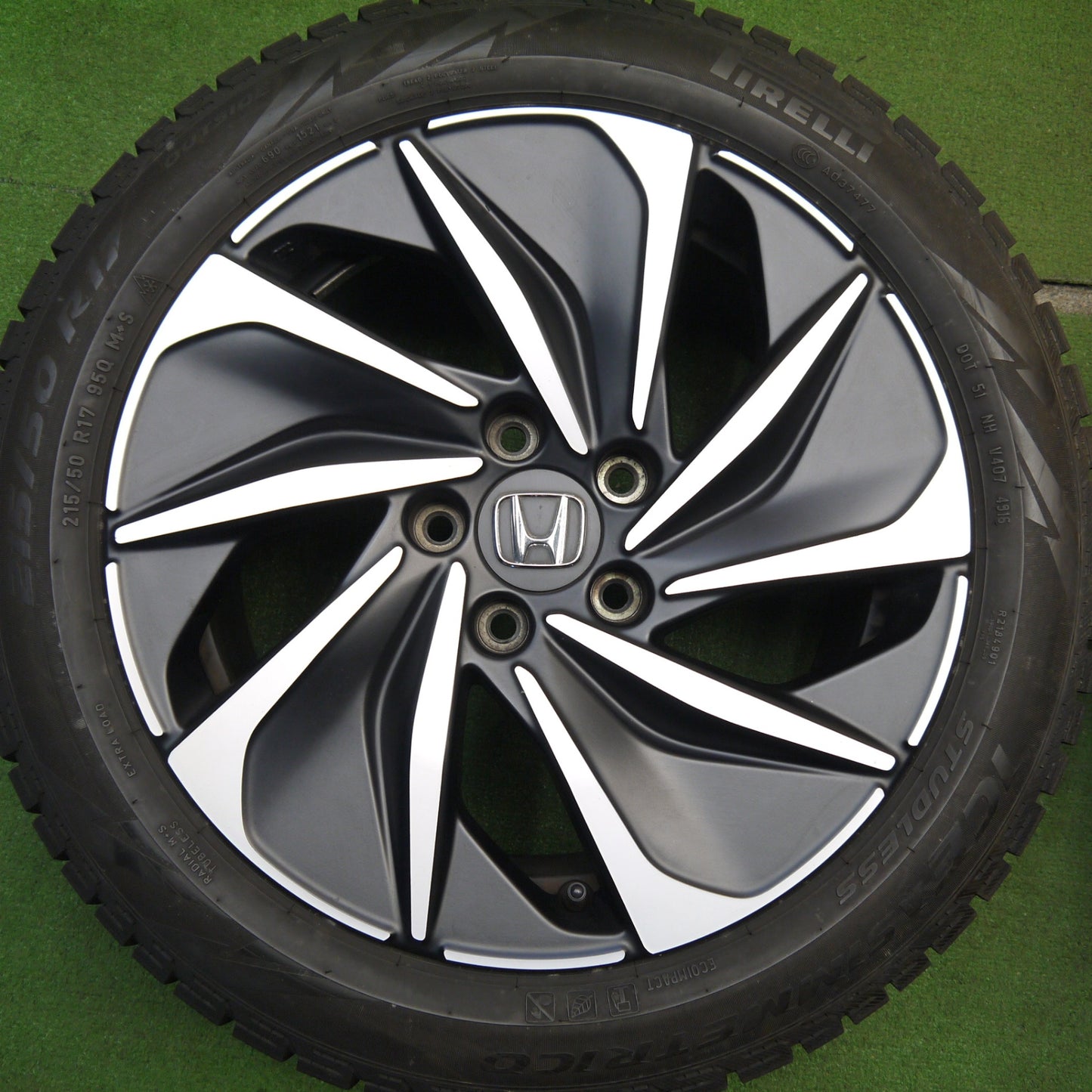 キレイ★ホンダ インサイト 純正 215/50R17 スタッドレス ピレリ アイスアシンメトリコ 17インチ PCD114.3/5H★5043004Hス