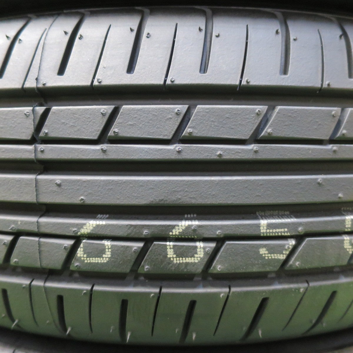 未使用!21年★175/60R16 ヨコハマ エコス ES31 タイヤ 16インチ ラクティス イグニス クロスビー アクア 等★5070301イノタ