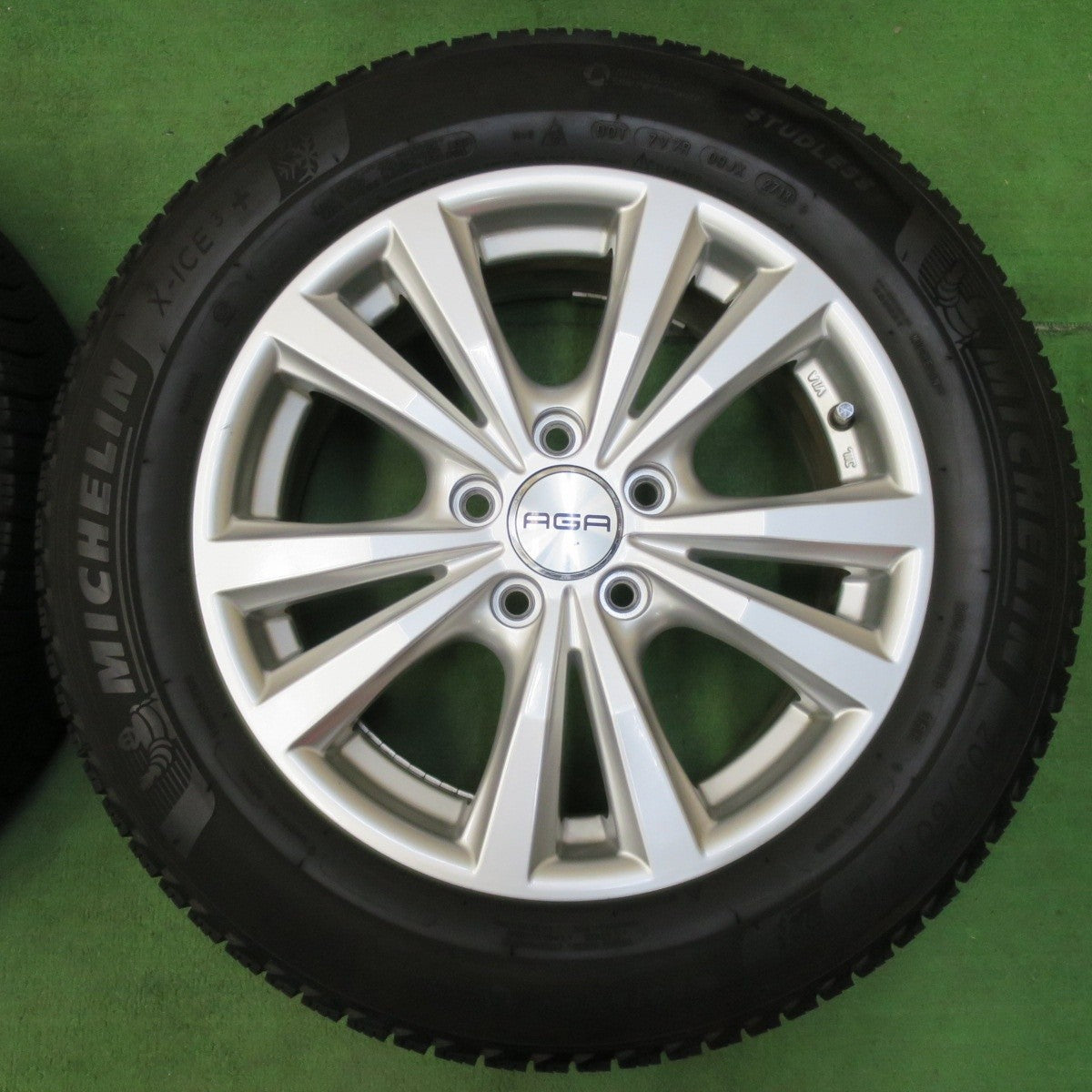 バリ溝!9分★アウディ ワーゲン 等 AGA DORF 205/60R16 スタッドレス ミシュラン X-ICE3+ 16インチ ドルフ PCD112/5H★5010711イス