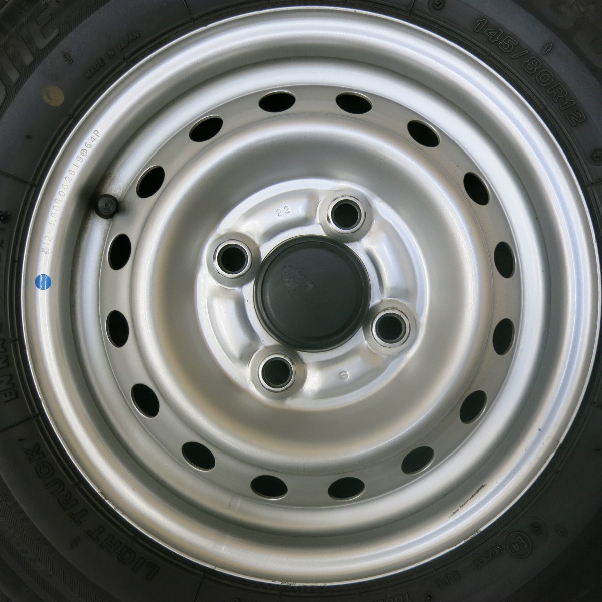 キレイ!21年★スタッドレス 145/80R12 80/78N ブリヂストン W300 スチール ホイール 12インチ PCD100/4H★5091802SKス