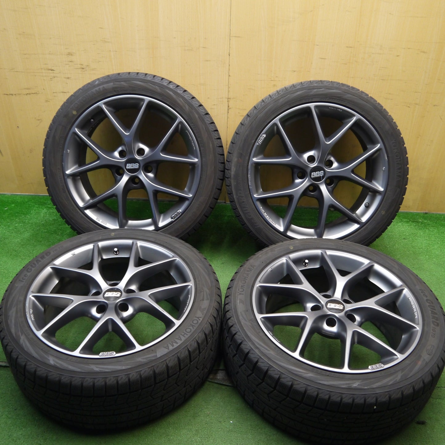 バリ溝!22年!9分★BBS SR014 235/45R18 スタッドレス ヨコハマ アイスガード iG70 18インチ PCD114.3/5H★5060403Hス