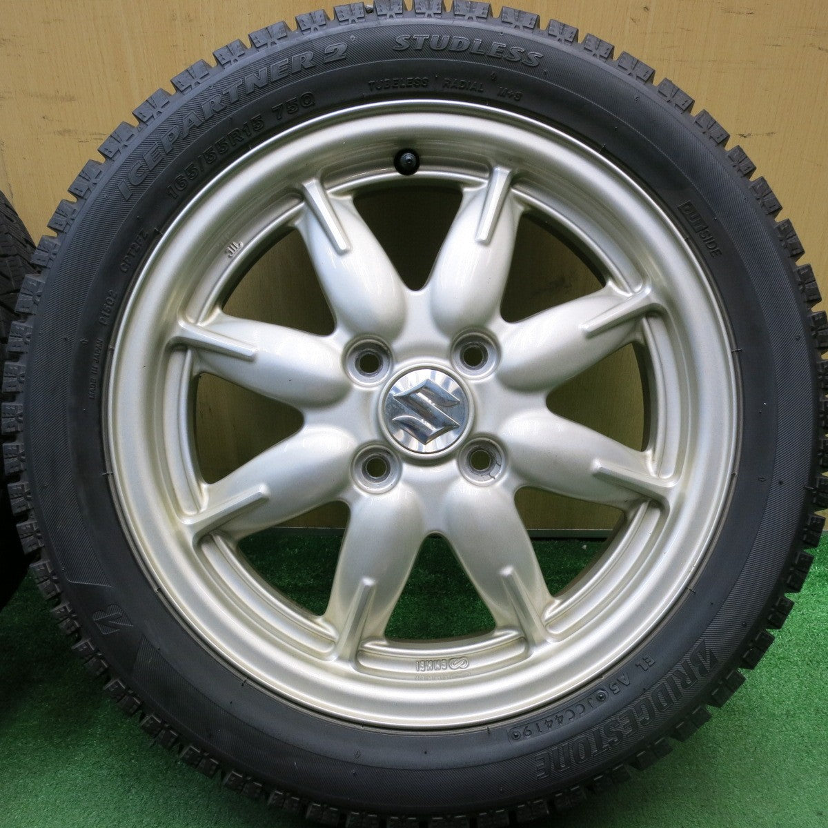 バリ溝!8.5分★スズキ アルト 純正 ENKEI 165/55R15 スタッドレス ブリヂストン アイスパートナー2 15インチ エンケイ PCD100/4H★5062804HAス