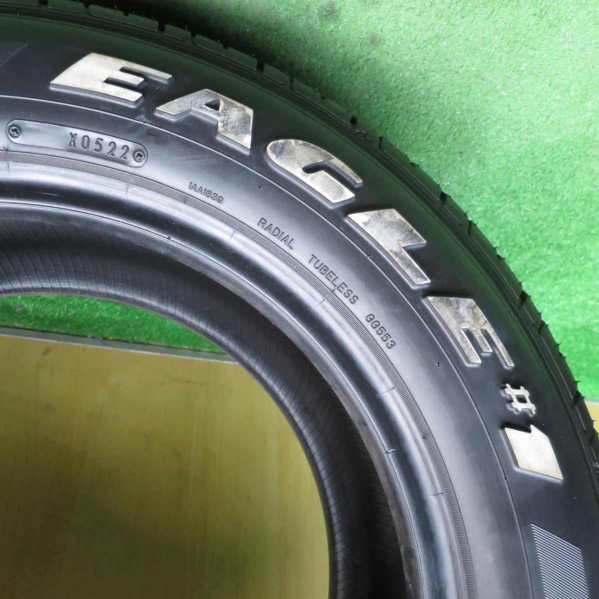 2本価格!22年★215/65R16C 109/107R グッドイヤー イーグル #1 ナスカー ホワイトレター EAGLE NASCAR タイヤ ハイエース 等★5072101NJノ