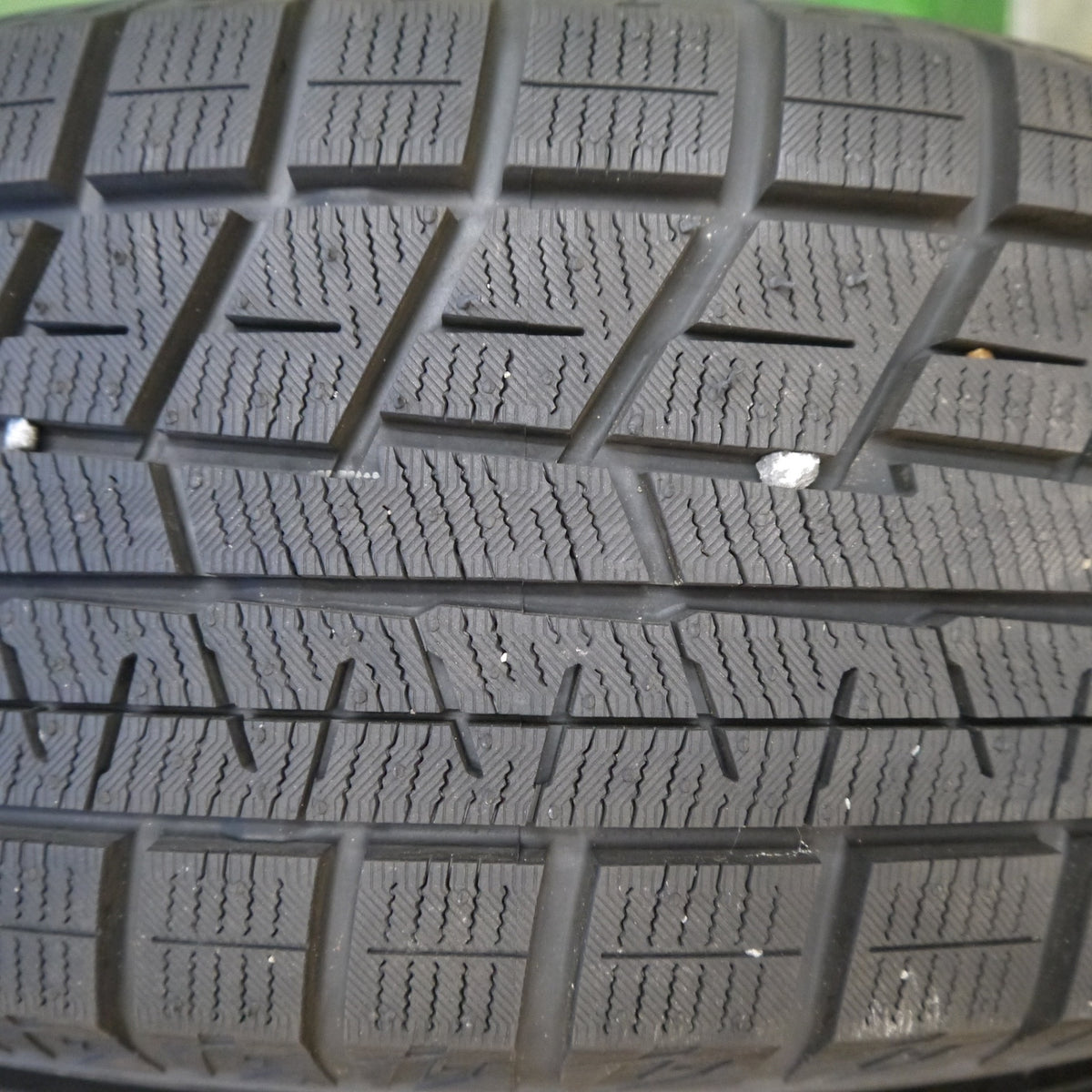ほぼ未使用!23年◎プリウス 等 195/65R15 スタッドレス ヨコハマ アイスガード iG60 BALMINUM TR10 バルミナ 15インチ PCD100/5H◎6082504Hス