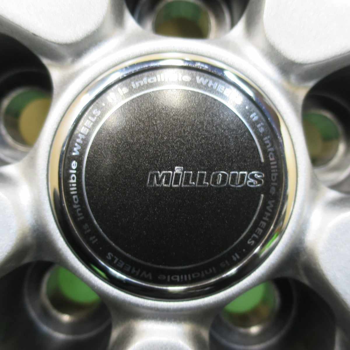 バリ溝!22年!キレイ!9分★プリウス 等 195/65R15 スタッドレス ヨコハマ アイスガード iG60 MiLLOUS ミルアス 15インチ PCD100/5H★5013105イス