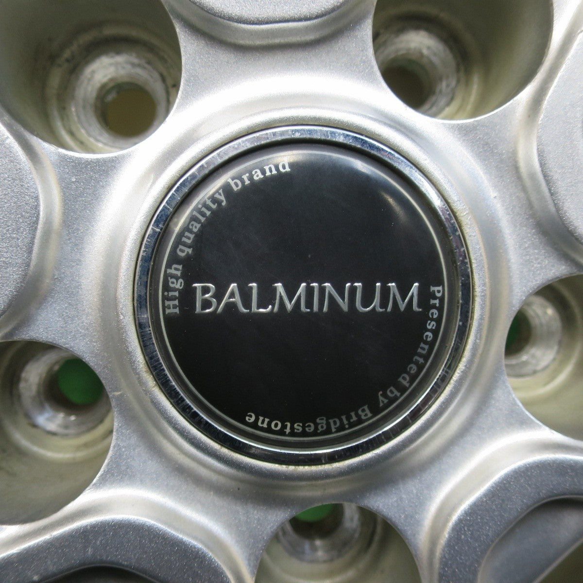 バリ溝!キレイ!9.5分★スタッドレス 215/60R16 ダンロップ ウインターマックス WM02 BALMINUM バルミナ 16インチ PCD114.3/5H★5031303イス
