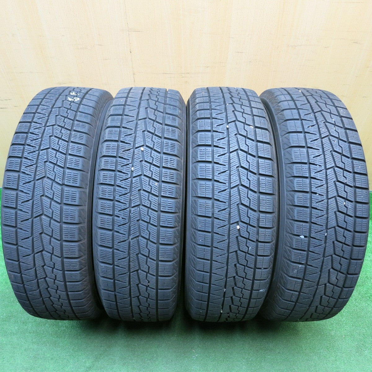 バリ溝!23年!キレイ!ほぼ10分★ベンツ 等 EURO FORSCH H844 215/60R18 スタッドレス ヨコハマ アイスガード iG70 ユーロフォルシュ 18インチ PCD112/5H★5122001HAス